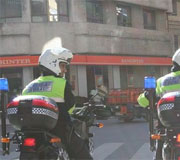 20080221120335-policialocal.jpg
